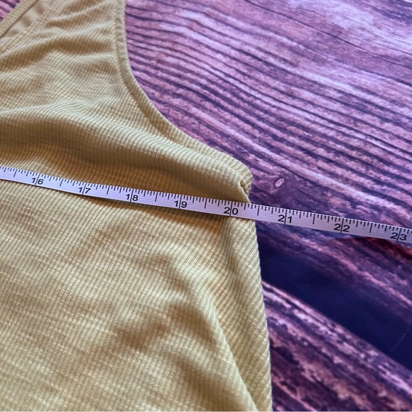 Women’s Free People Intimately 70s Green Tank Size M NWT - Picture 6 of 7